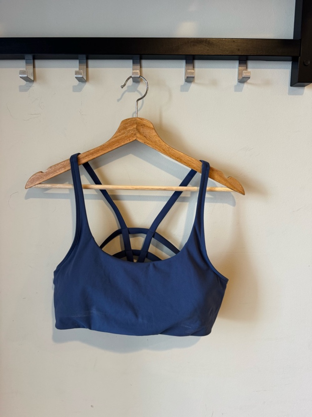 Vuori Strappy Back Sports Bra in Navy Blue